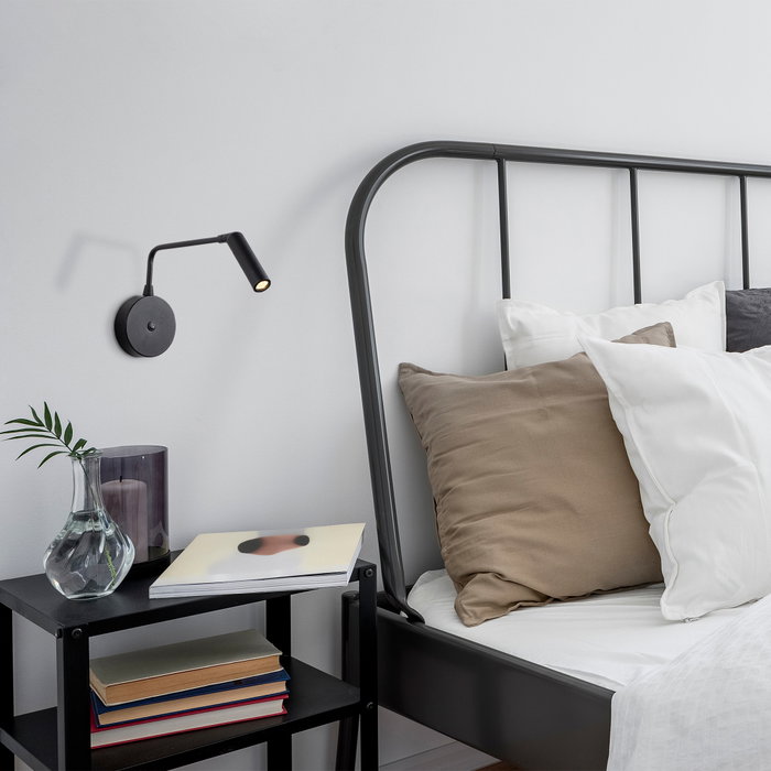 Opviq Lámpara de pared negra con cuerpo metálico